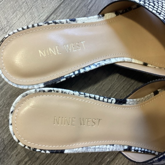 Nine West Andre Snakeskin Heel Slides Size 8M - Picture 9 of 10